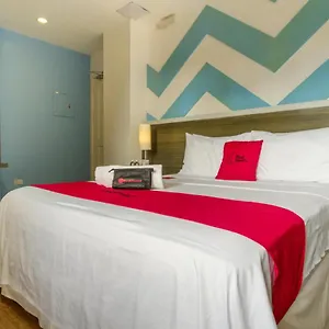 Reddoorz Plus @ Casino Street Makati Apartment